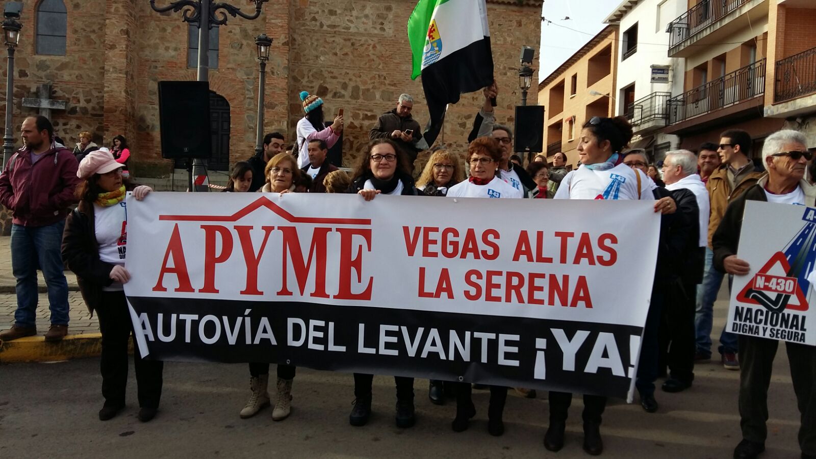 Las organizaciones empresariales APYME Vegas Altas La Serena, CEAT Extremadura y RedActiba se suman a las reivindicaciones en favor de la autovía del Levante