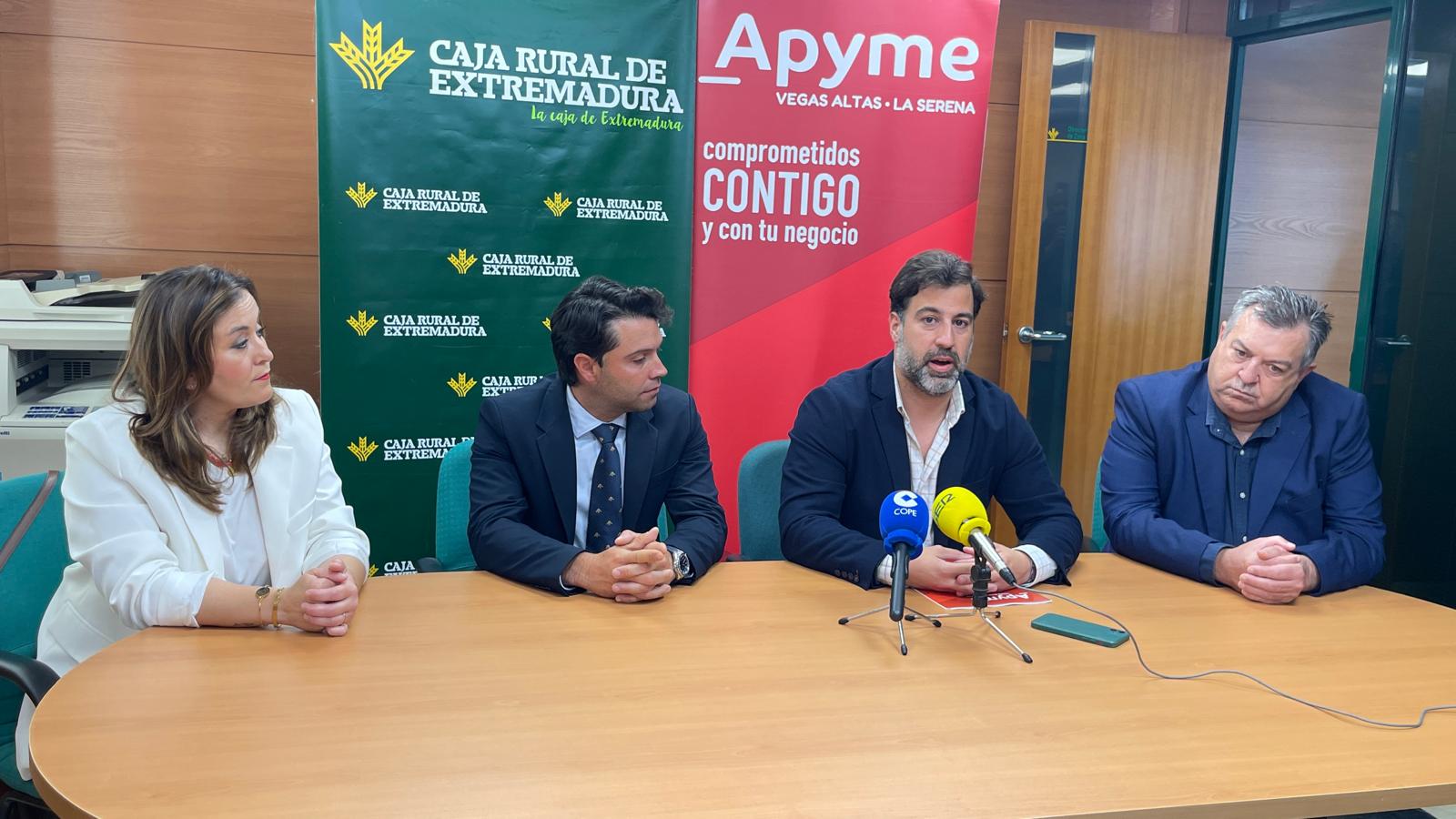 APYME Vegas Altas la Serena y Caja Rural de Extremadura, presentaron la XXIV edición de la Gala Empresa del Año 2026
