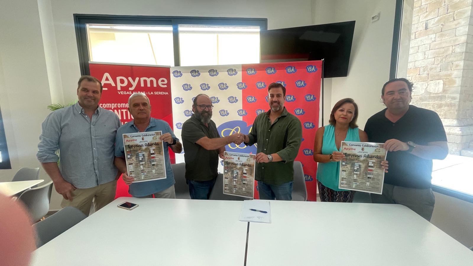 APYME Vegas Altas La Serena y el Casino de Don Benito firman un convenio de colaboración para sus socios