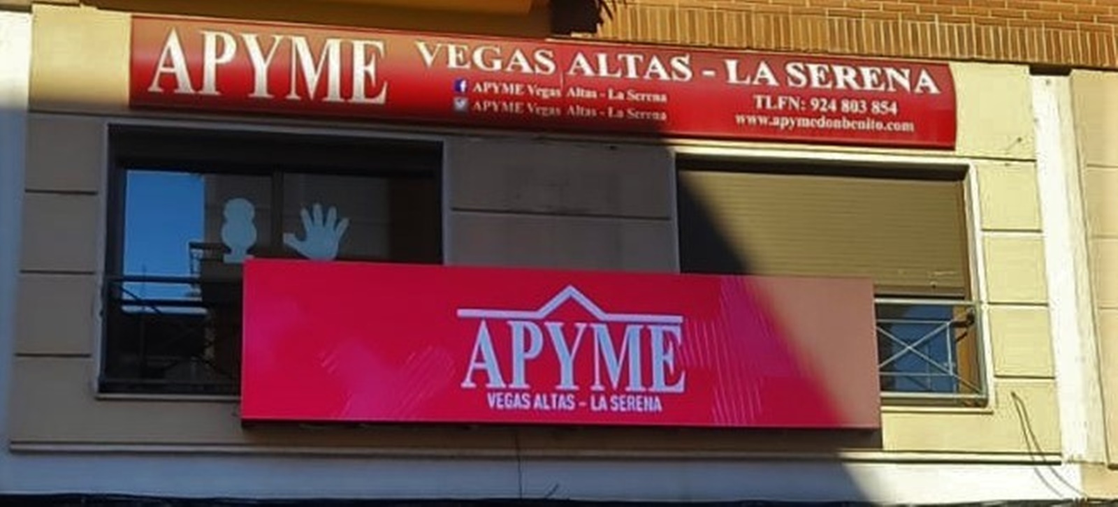 APYME Vegas Altas – La Serena pone en marcha un servicio de pantalla led para sus asociados