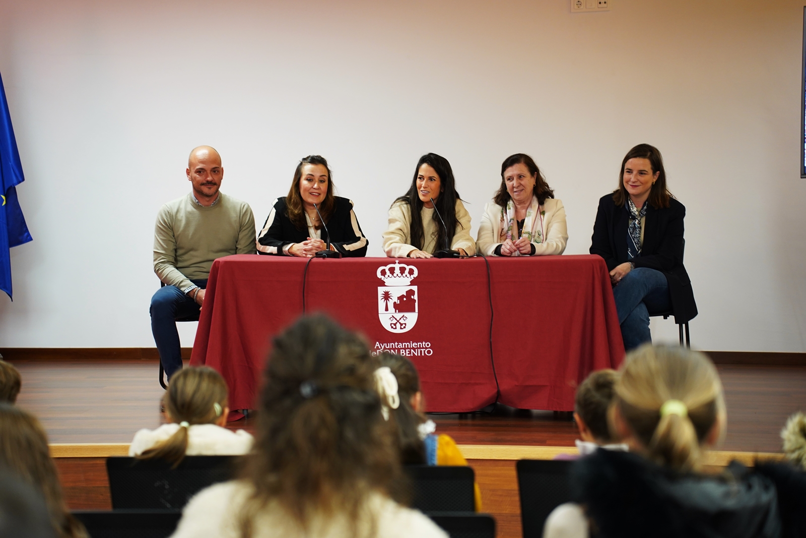 APYME Vegas Altas La Serena y el ayuntamiento de Don Benito entregan los premios del concurso escolar "¿Por qué es tan especial comprar en el comercio local?”