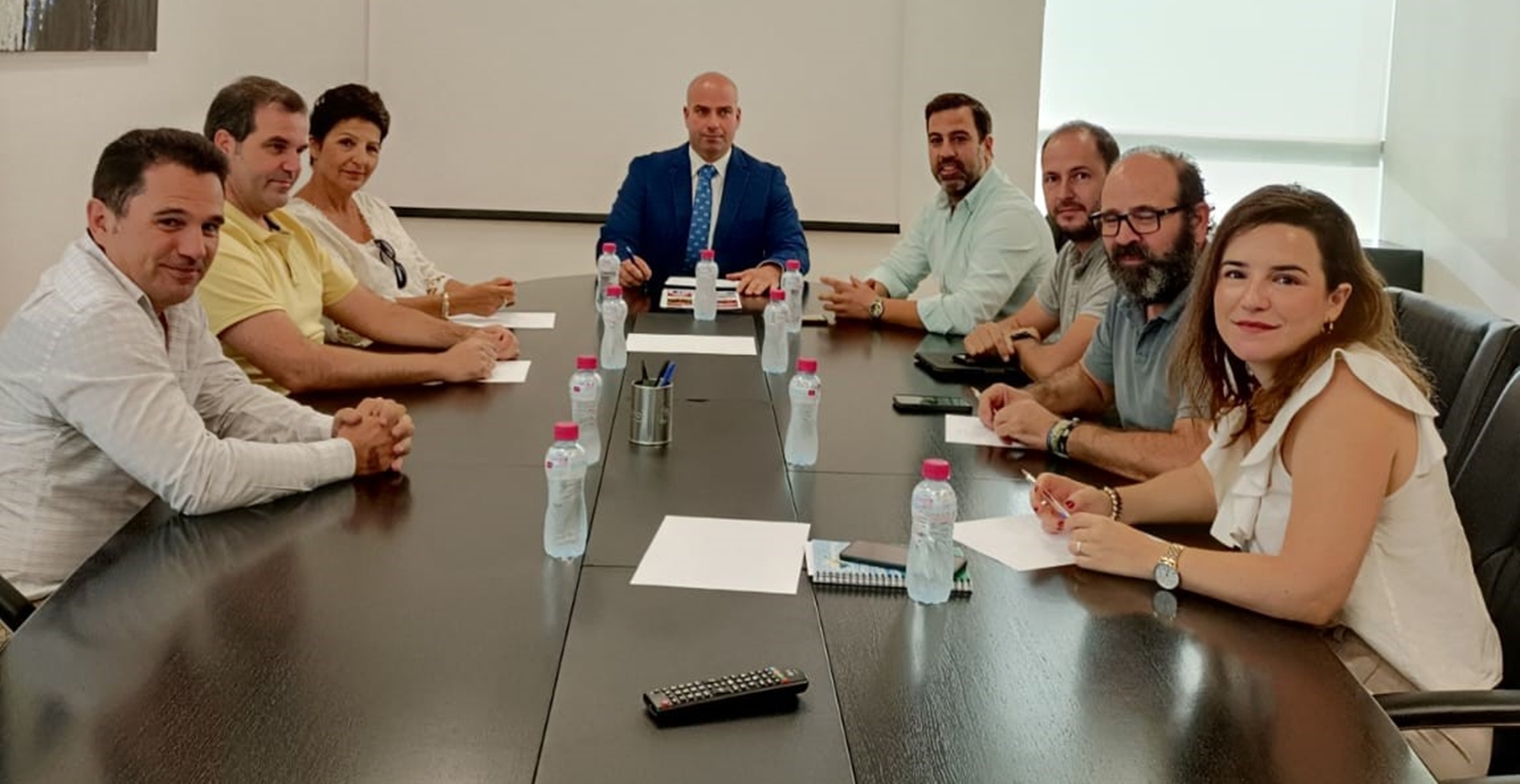 La Junta Directiva de APYME Vegas Altas La Serena se reúne con el nuevo director de FEVAL, Facundo Mera