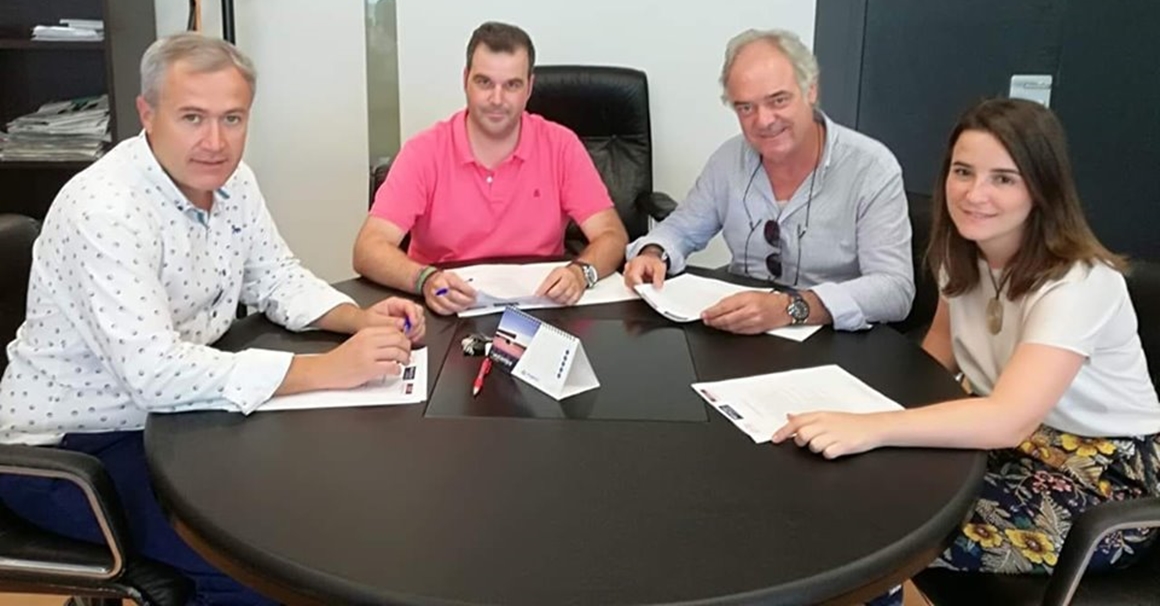 Manuel Gómez se reúne en Don Benito con los representantes empresariales de APYME, RedActiba y CEAT Extremadura para marcar estrategias de formación